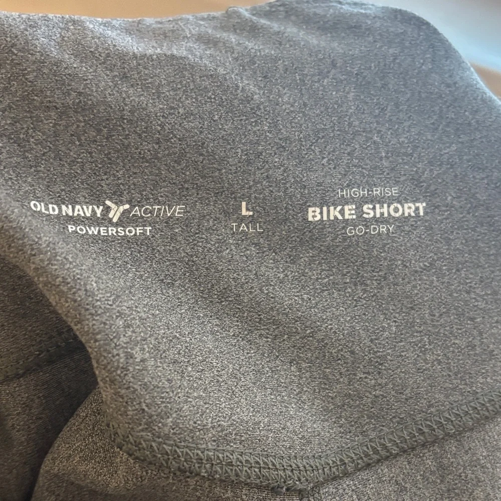 Old Navy Women's Charcoal Bike Shorts - Picture 2 of 2
